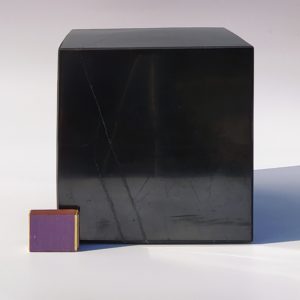 Sungit sungit shungite szungit Šungit shungit 순지트 Shungita 20x20cm kocka