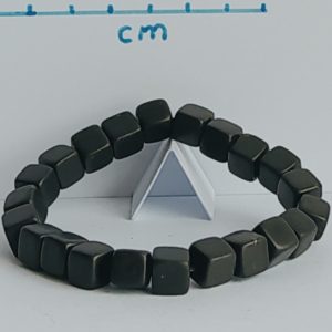 sungit shungite szungit Šungit shungit 순지트 Shungita  gumis 8mm kockákból karkötő